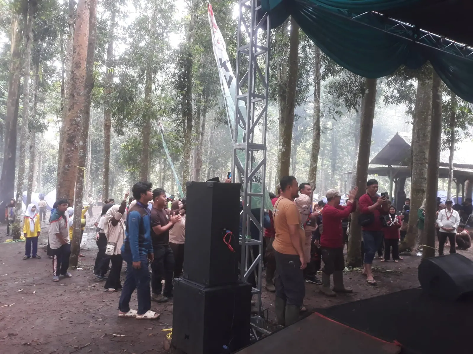 Gathering di campsite